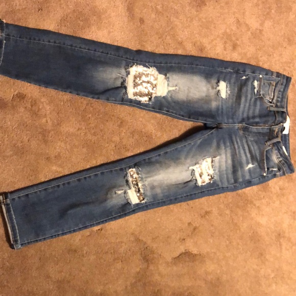 risen jeans Denim - Risen jeans size 1 waist 25. Medium wash with sequins pocket holes.